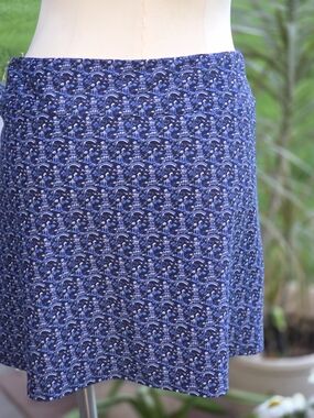 Women’s Navy Floral A-Line Skorts New No Tag
